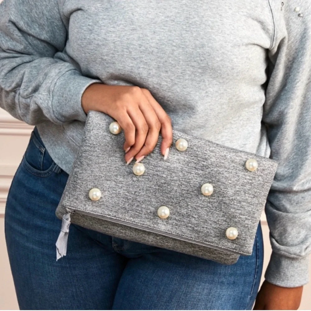 Stella & Dot Madison Gray and Pearl Envelope Clutch C15-004